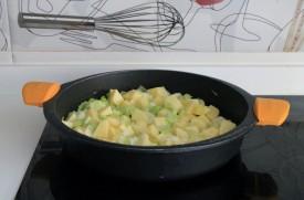 crema fría de puerros con tropezones de bacalao asado