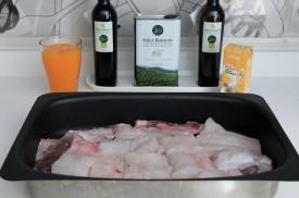 merluza en salsa de naranja y espárragos