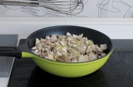 huevos cocidos a baja temperatura en lecho de setas