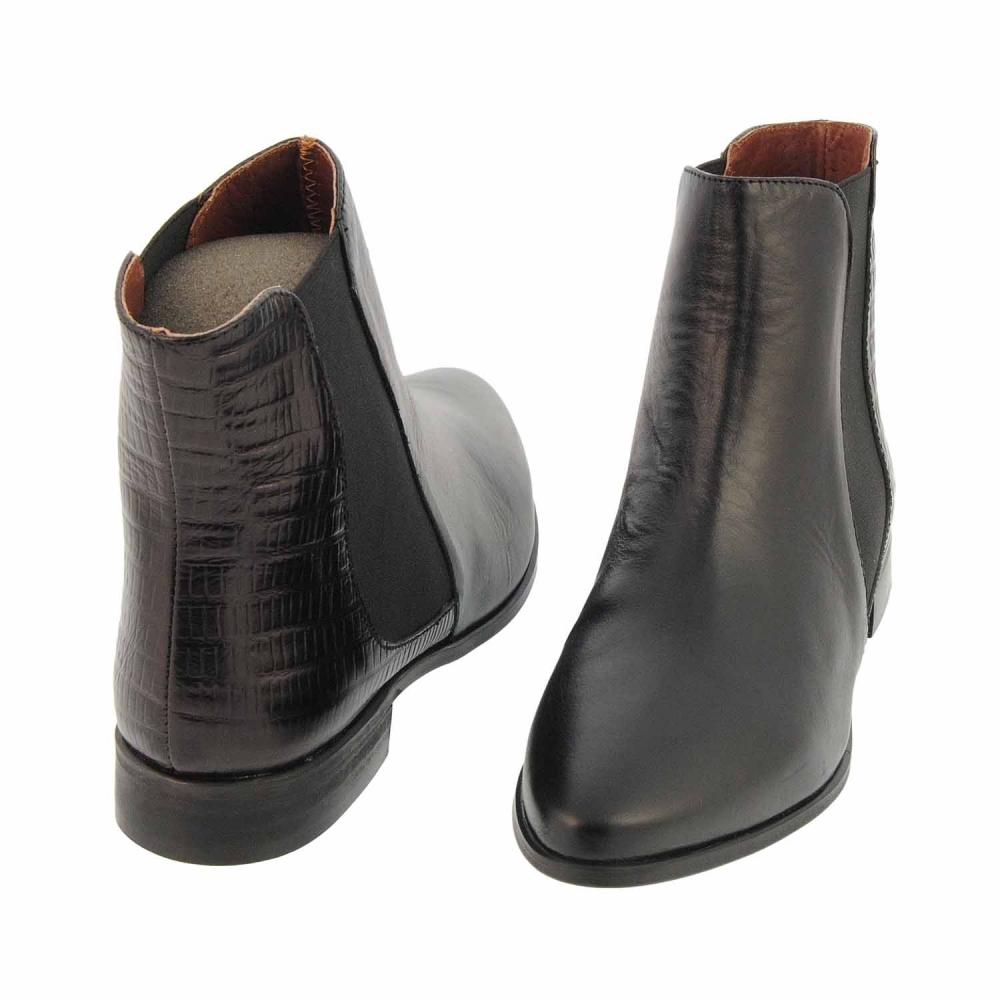 PAULA ALONSO botines-punta-fina-piel-negra-con-elasticos