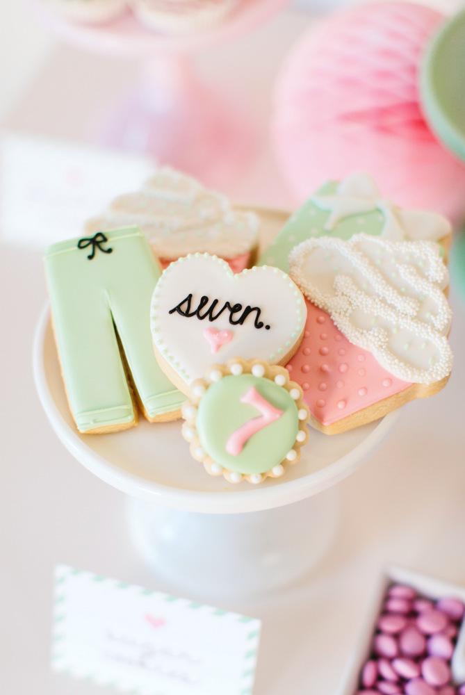 Mesa dulce decorada en mint y rosa