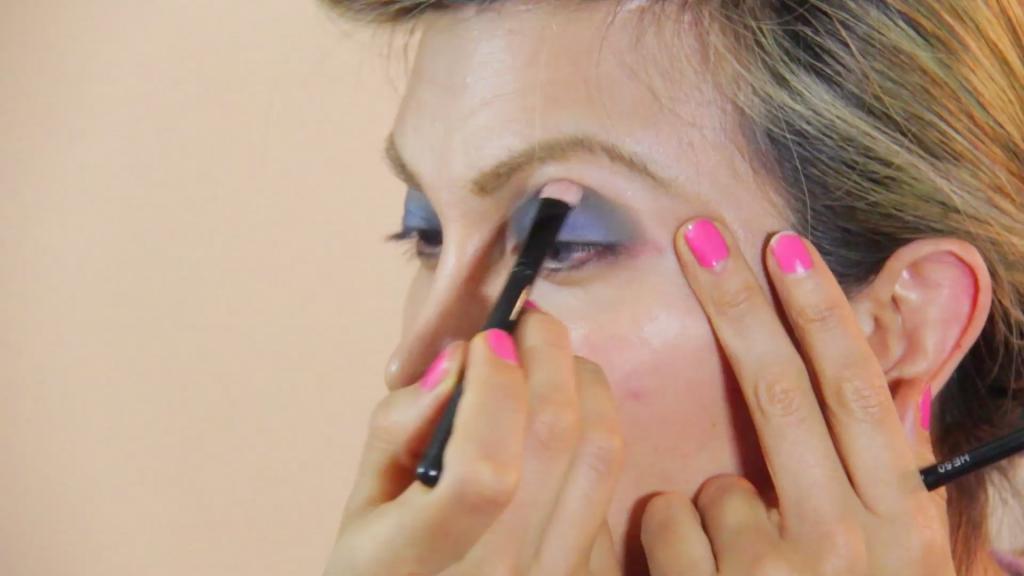 maquillaje de ojos azules