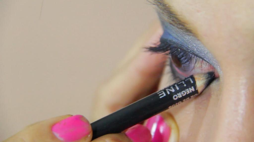 ojos preciosos con maquillaje