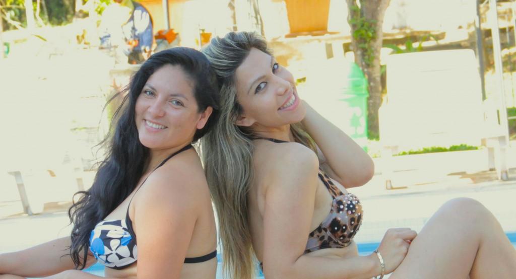 con mi amiga ganina productora del video ..