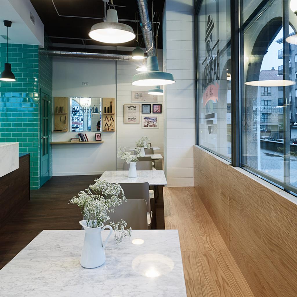 MUEBLES VINTAGE BARES