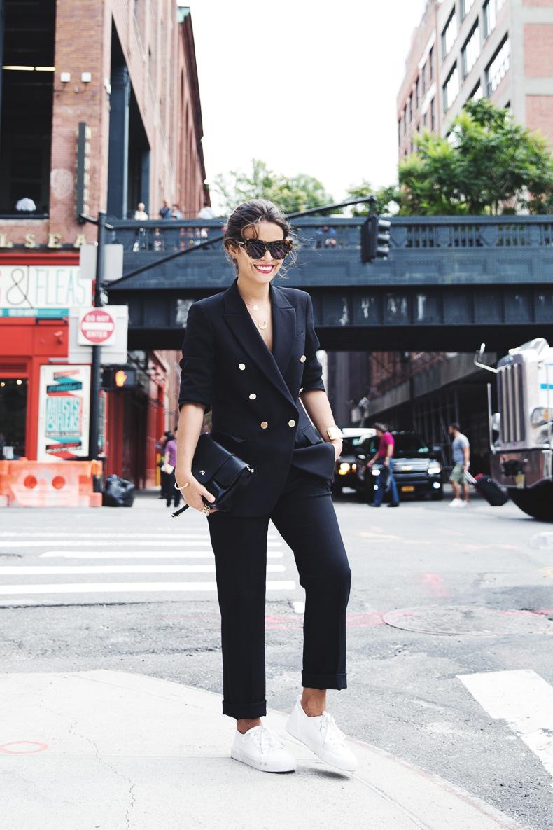 Purificación_García-Suit-NYFW-Street_Style-Sneakers_Bershka-Outfit-Collage_Vintage-3