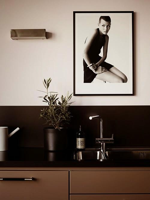 Un apartamento nórdico en negro y tonos maquillaje - Blog T&D