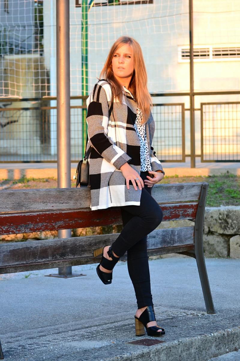 whitedahlia_checked-coat30