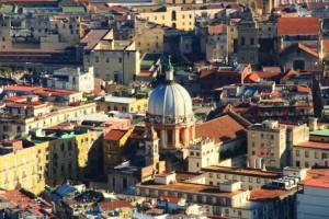 Panorámica del castillo de San Elmo en Nápoles, Italia