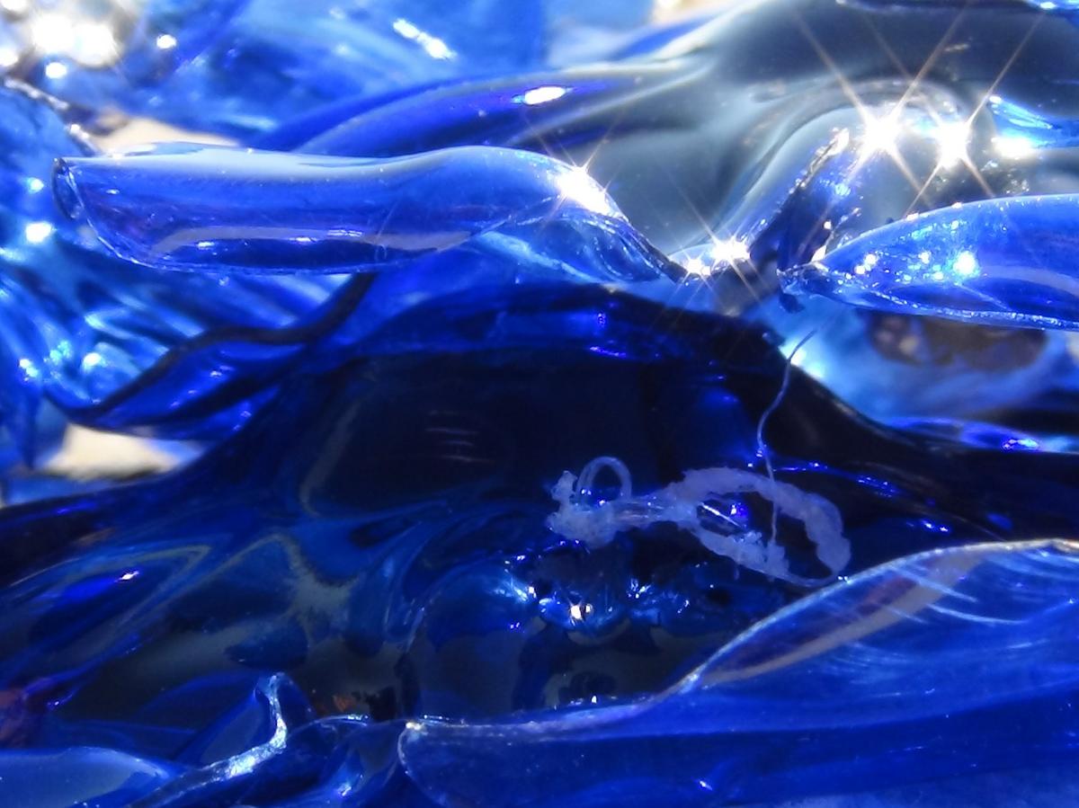 El cielo, el mar y el plástico... Blue sea, blue sky, blue bottles. The sky, the sea and the plastics