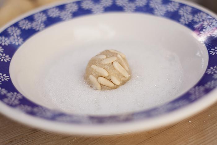 la-cuchara-azul-panellets-huevo-clara