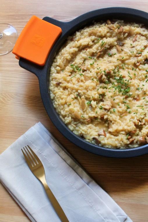 RISOTTO NISCALOS Y PINONES