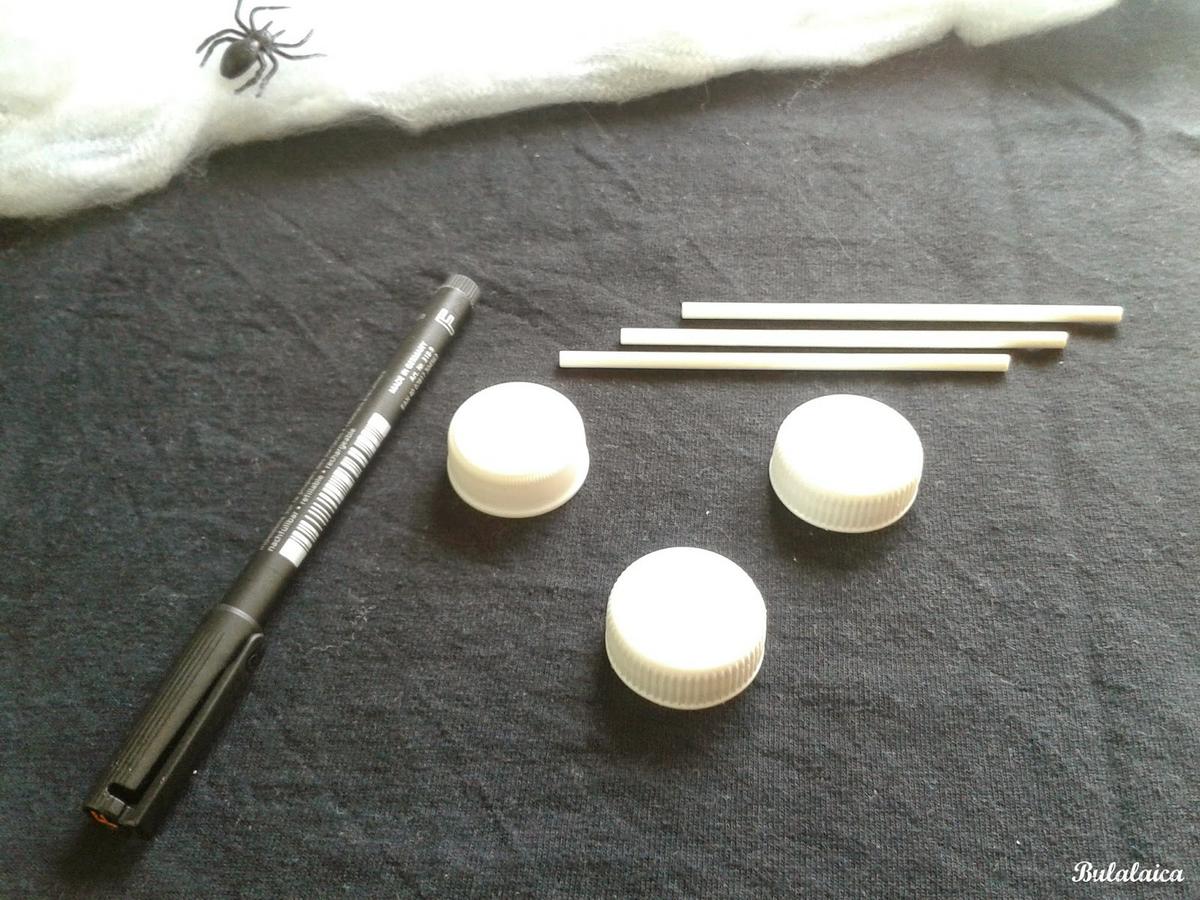 Fantasmas con materiales reciclados