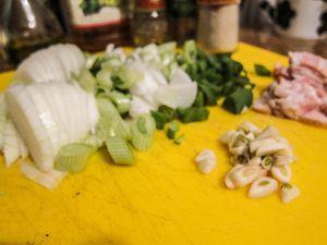 col-guisada-con-bacon-