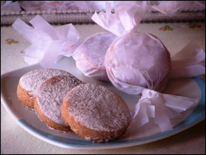 Polvorones caseros Polvorones caseros, típicos en Navidad