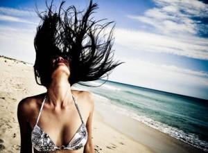 Tratamientos-para-el-cabello-durante-el-verano-pelo-cuidados-verano-mascarillas-sol-1