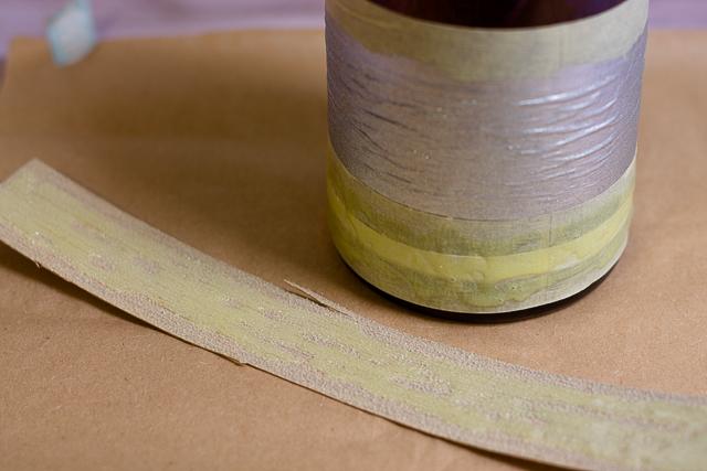 chapa de madera en arbol de navidad pangala