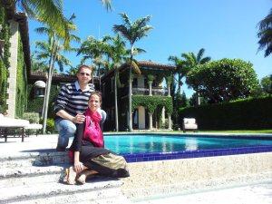 547107_126642360808107_1136253355_n