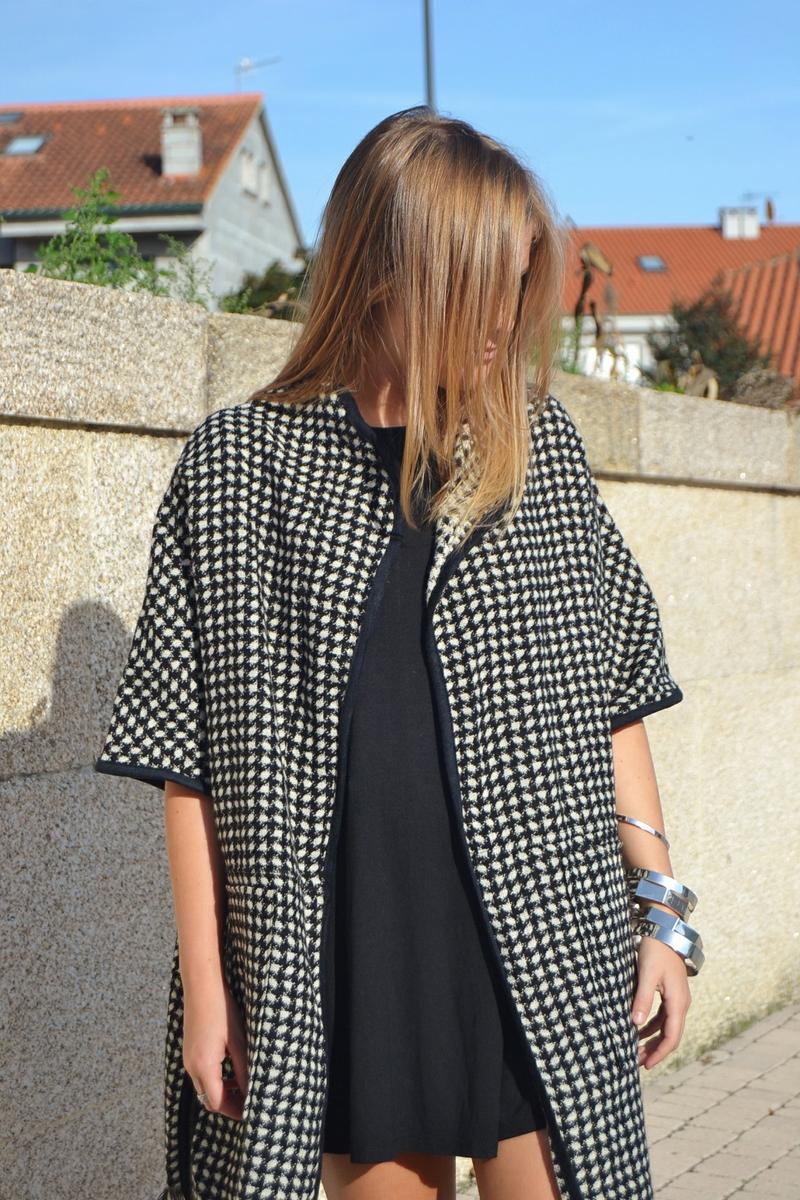 whitedahlia_black&white-cape (17)