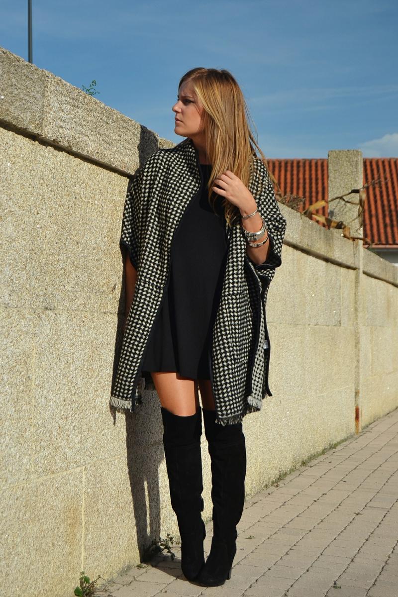 whitedahlia_black&white-cape (36)