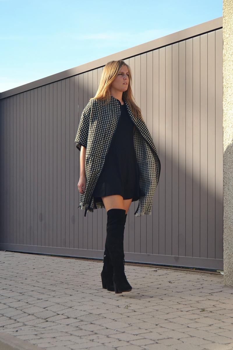 whitedahlia_black&white-cape (41)