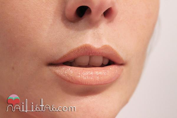 Labios nude labial muy cubriente
