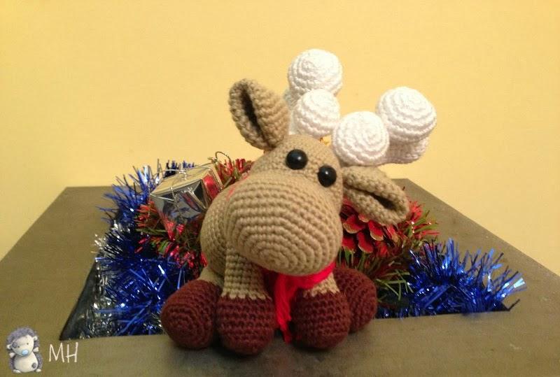 http://www.artedetei.com/2012/12/otro-reno-amigurumi.html