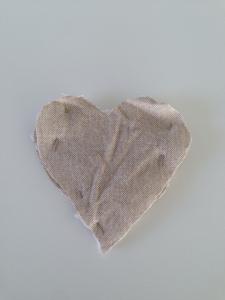 corazon alfileres movil rustico