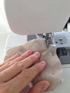 cosiendo corazones movil rustico