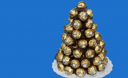 pirámide Ferrero Rocher