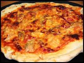 Pizza de bonito y pimientos 001 Pizza de atún y pimientos con Mozzarella