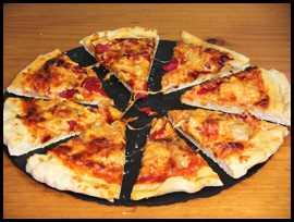 Pizza de bonito y pimientos 003 Pizza de atún y pimientos con Mozzarella