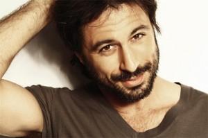 Hugo Silva, Top 10 Machos Sexys, Las botas de Nancy Sinatra