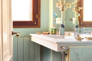 sensación de amplitud en baños pequeños