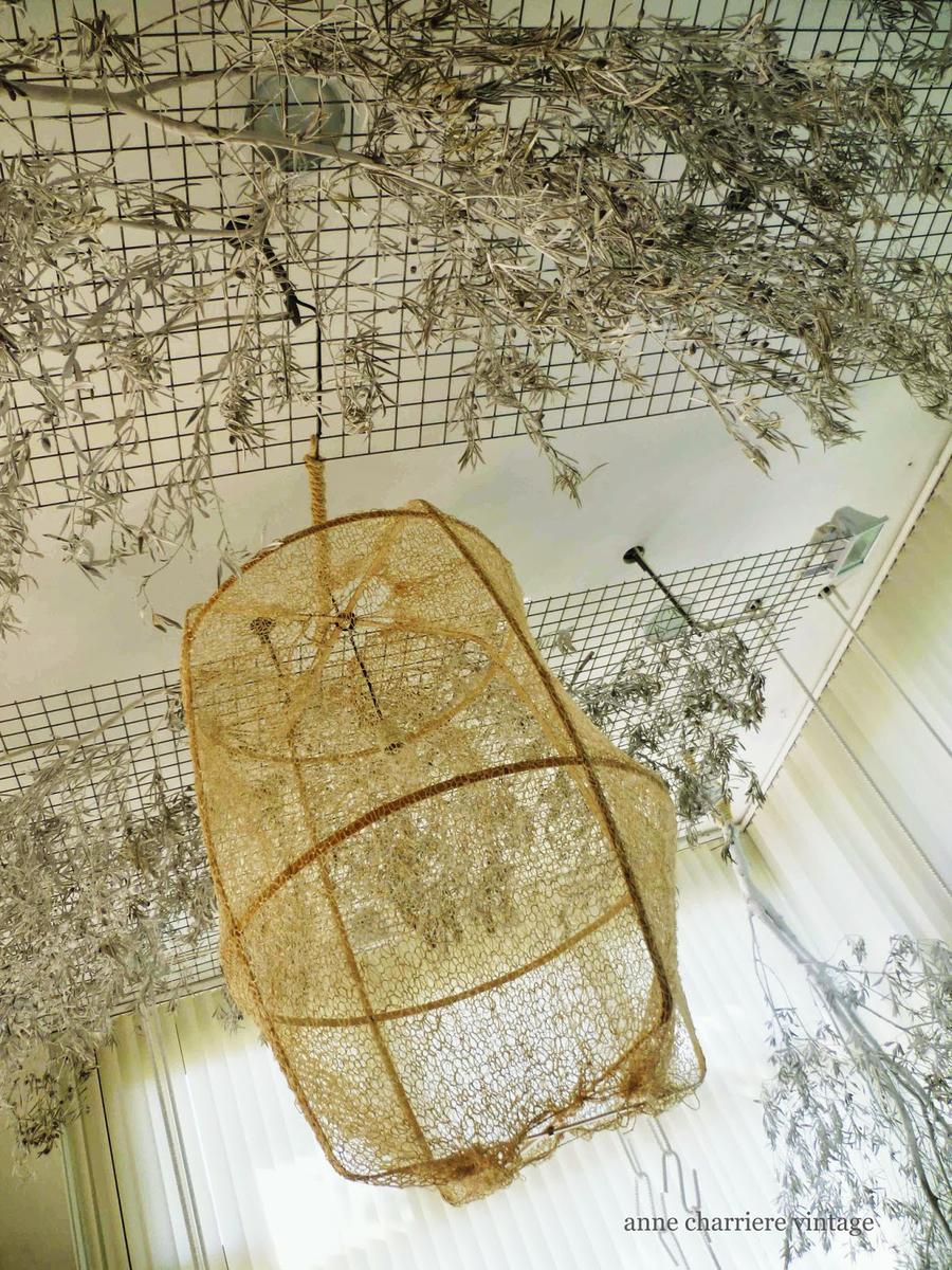 anne charriere vintage, encerado mesa, Ana y Cristina Calderón, Bilbao,