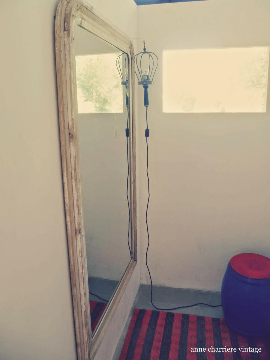 anne charriere vintage, encerado mesa, Ana y Cristina Calderón, Bilbao,