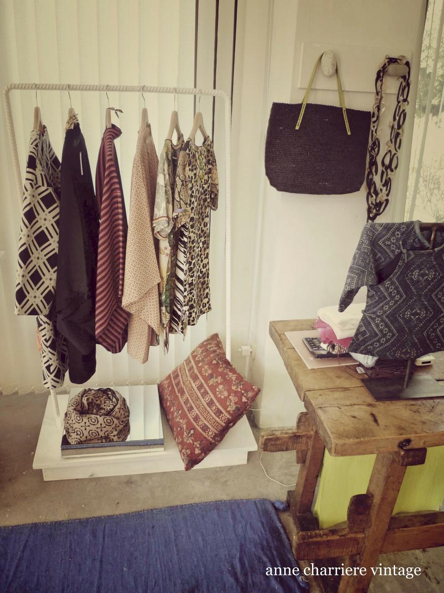 anne charriere vintage, encerado mesa, Ana y Cristina Calderón, Bilbao,