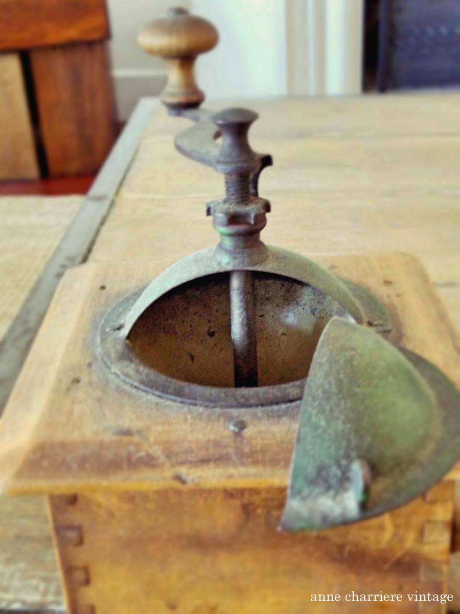 anne charriere vintage, antiques, antigüedades, antiquités,