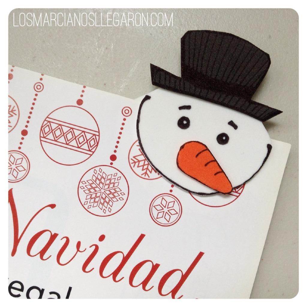Marcalibros navideño hecho con foami