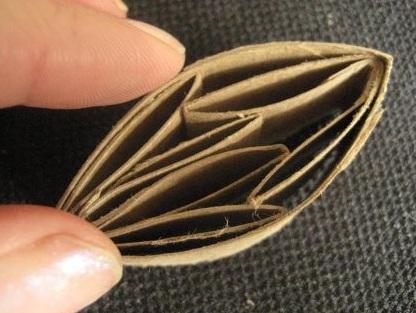 Adornos-de-navidad-con-materiales-reciclados-navidad-decorar-adornos-reciclaje-noche-buena-7