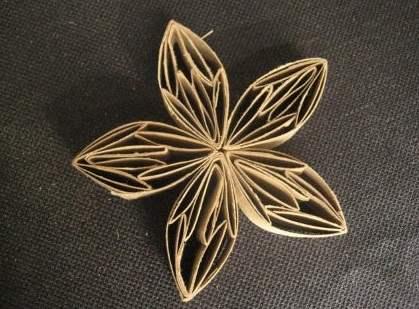 Adornos-de-navidad-con-materiales-reciclados-navidad-decorar-adornos-reciclaje-noche-buena-9