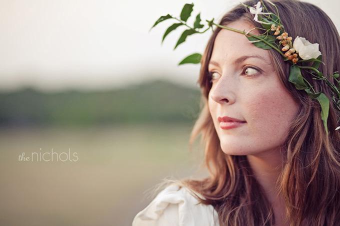 Flores blancas en el pelo-13