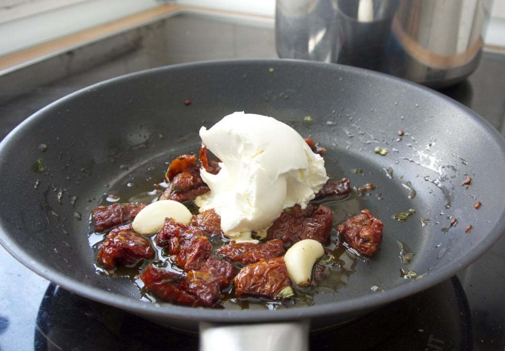 Receta Pasta tomates secos y philadelphia