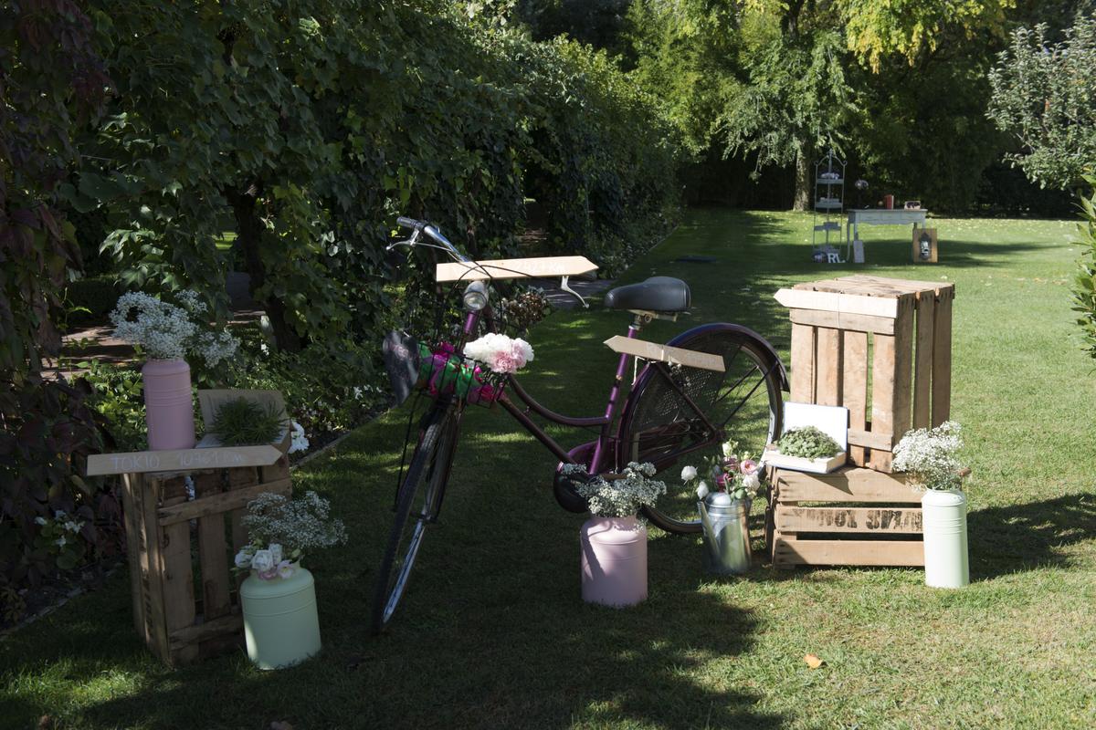 Colores-de-boda-rincon-bicicleta-antigua-vintage-laura-y-raul_0114