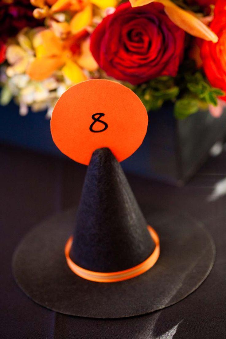 colores-de-boda-seating-plan-gorros-bruja-halloween