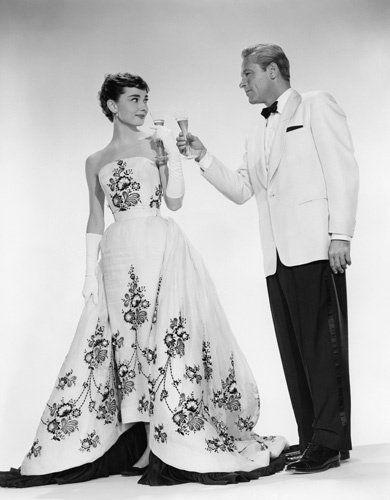 Audrey Hepburn con vestido Givenchy en la película 