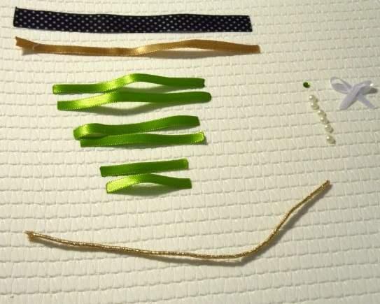 Arreglos-navideños-Cómo-hacer-una-media-de-navidad-navidad-fiestas-goma-eva-regalos-medias-navideñas-9