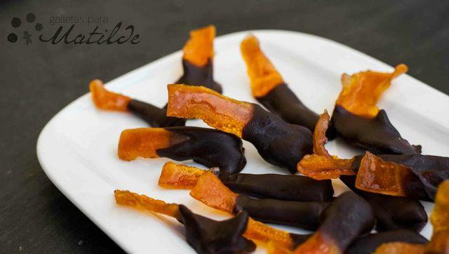 Naranja confitada con chocolate, Postres de rechupete, 80 recetas para endulzarte la vida