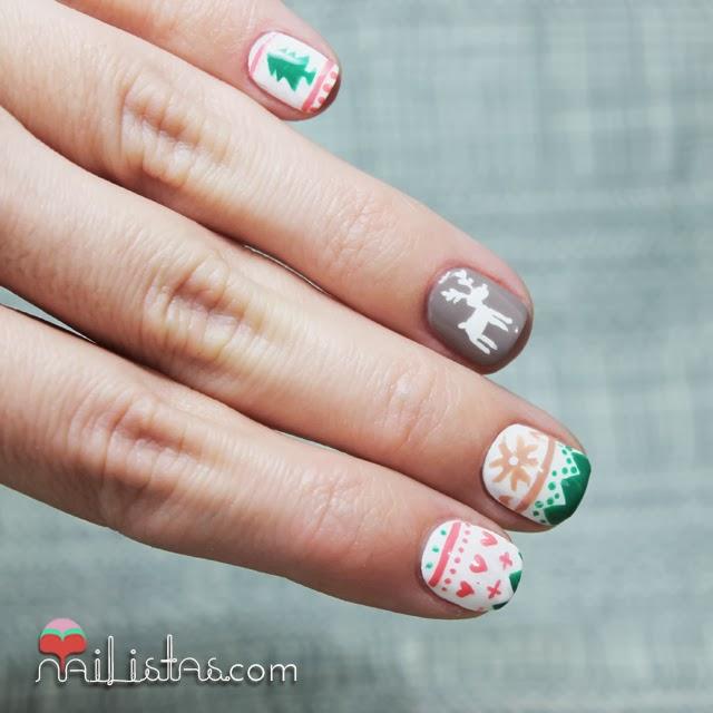 Manicura Navideña para uñas cortas