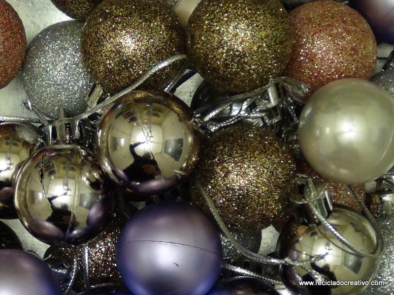 Bisutería reutilizando decoraciones navideñas. Pendientes, colgantes, collares y llaveros